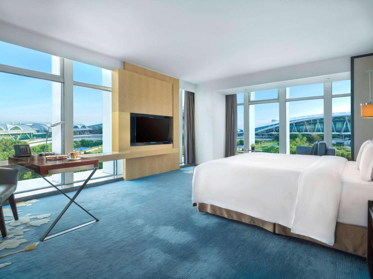 Pullman Guangzhou Baiyun Airport - Free Shuttle Bus & Official Registration Agency During Canton Fair Exteriör bild
