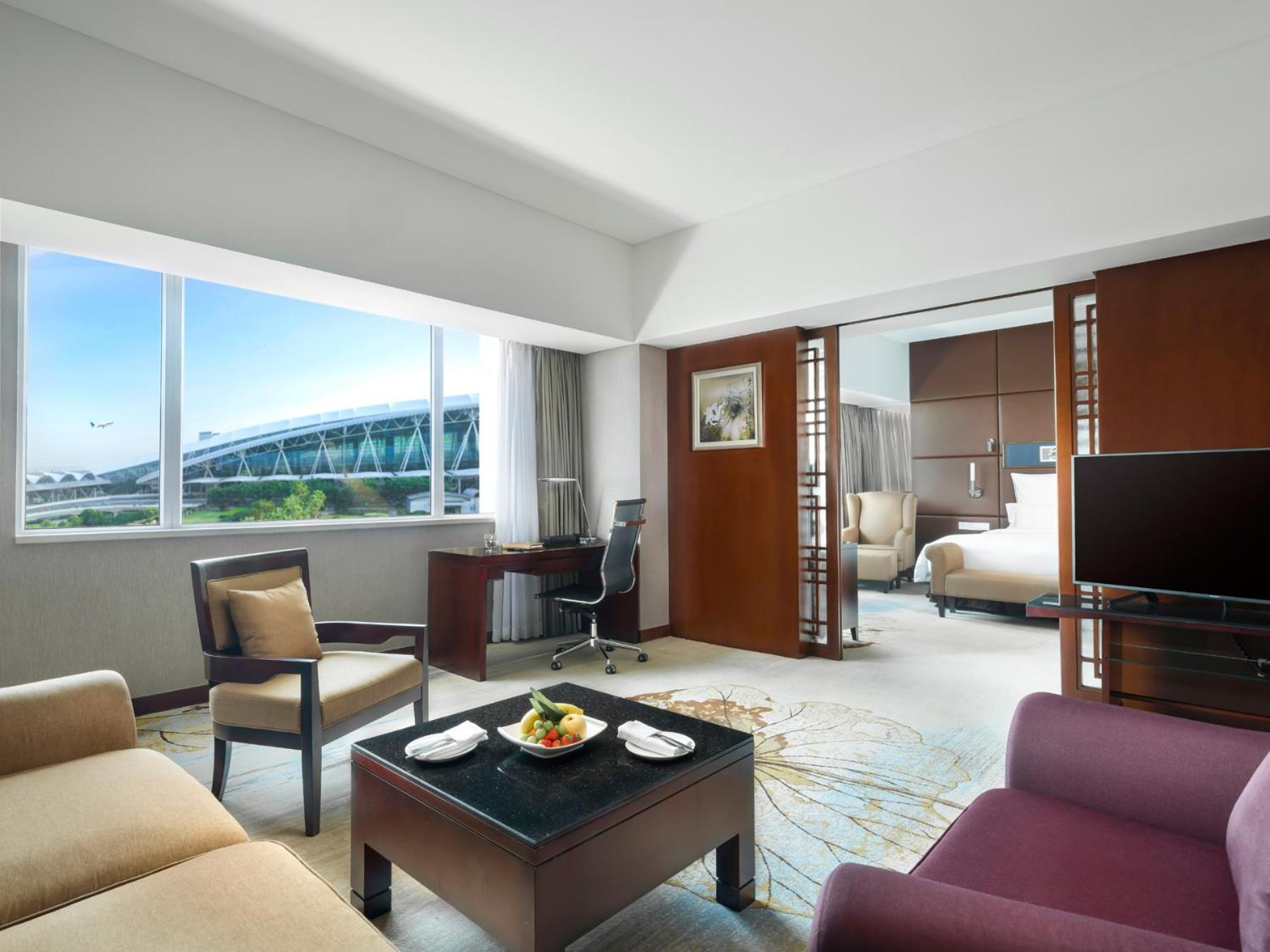 Pullman Guangzhou Baiyun Airport - Free Shuttle Bus & Official Registration Agency During Canton Fair Exteriör bild